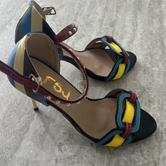 NWOT F5J open toe sandal - Picture 2 of 4